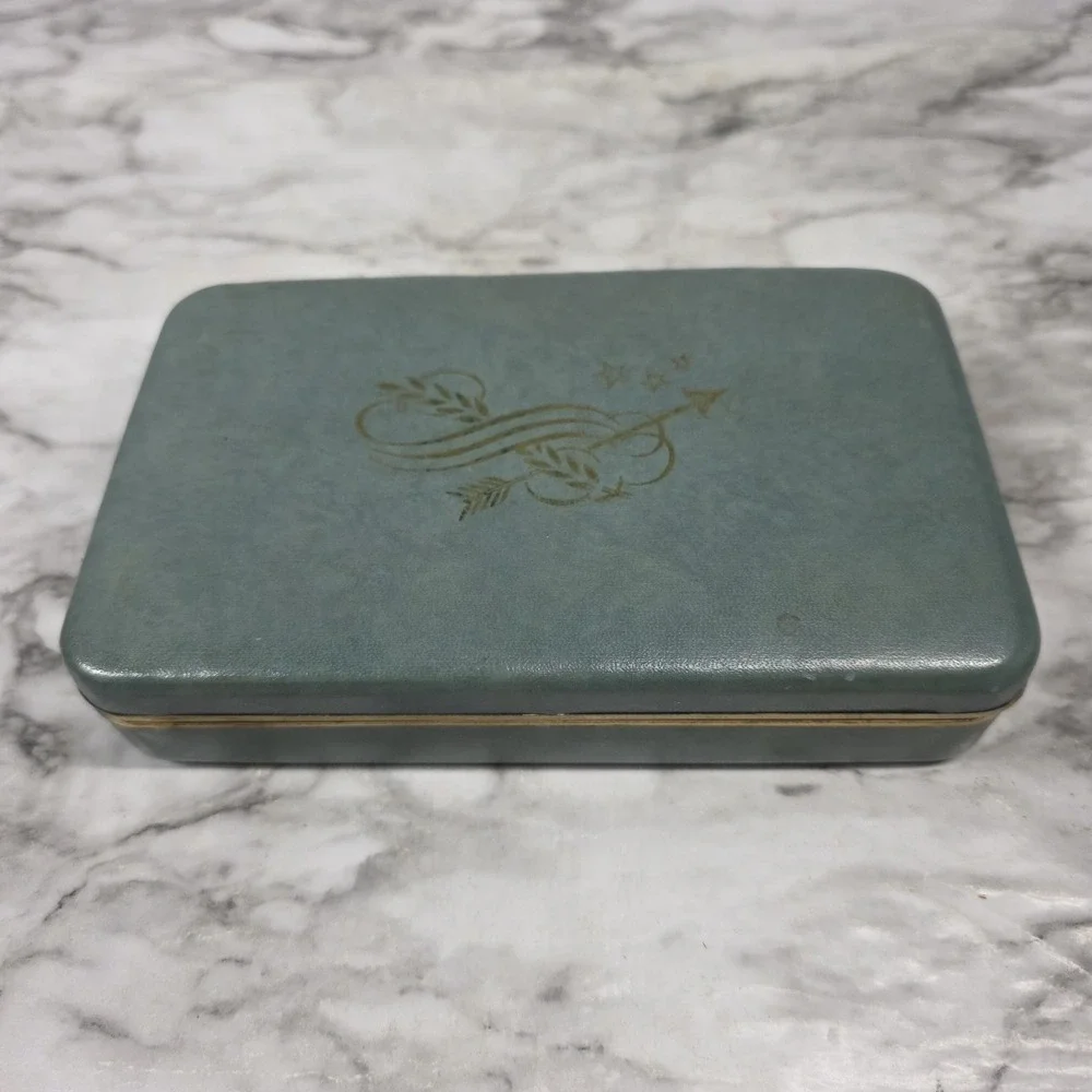 Vintage Genuine Tory Jewel Box 50's 60's Blue Velvet Interior READ Description